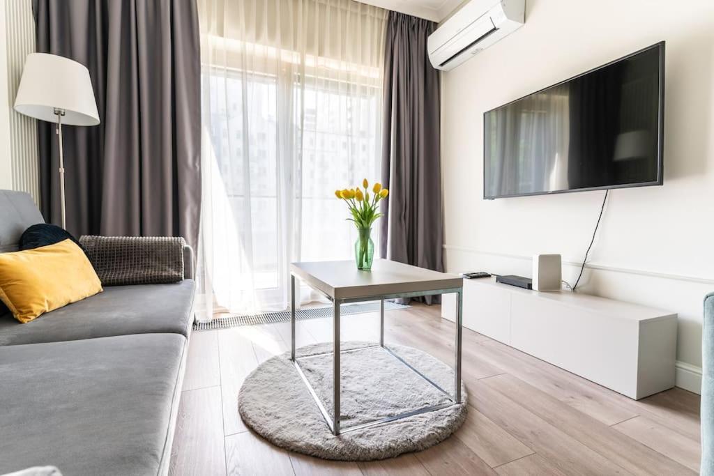 Golden -city Center - Mennica Apartament